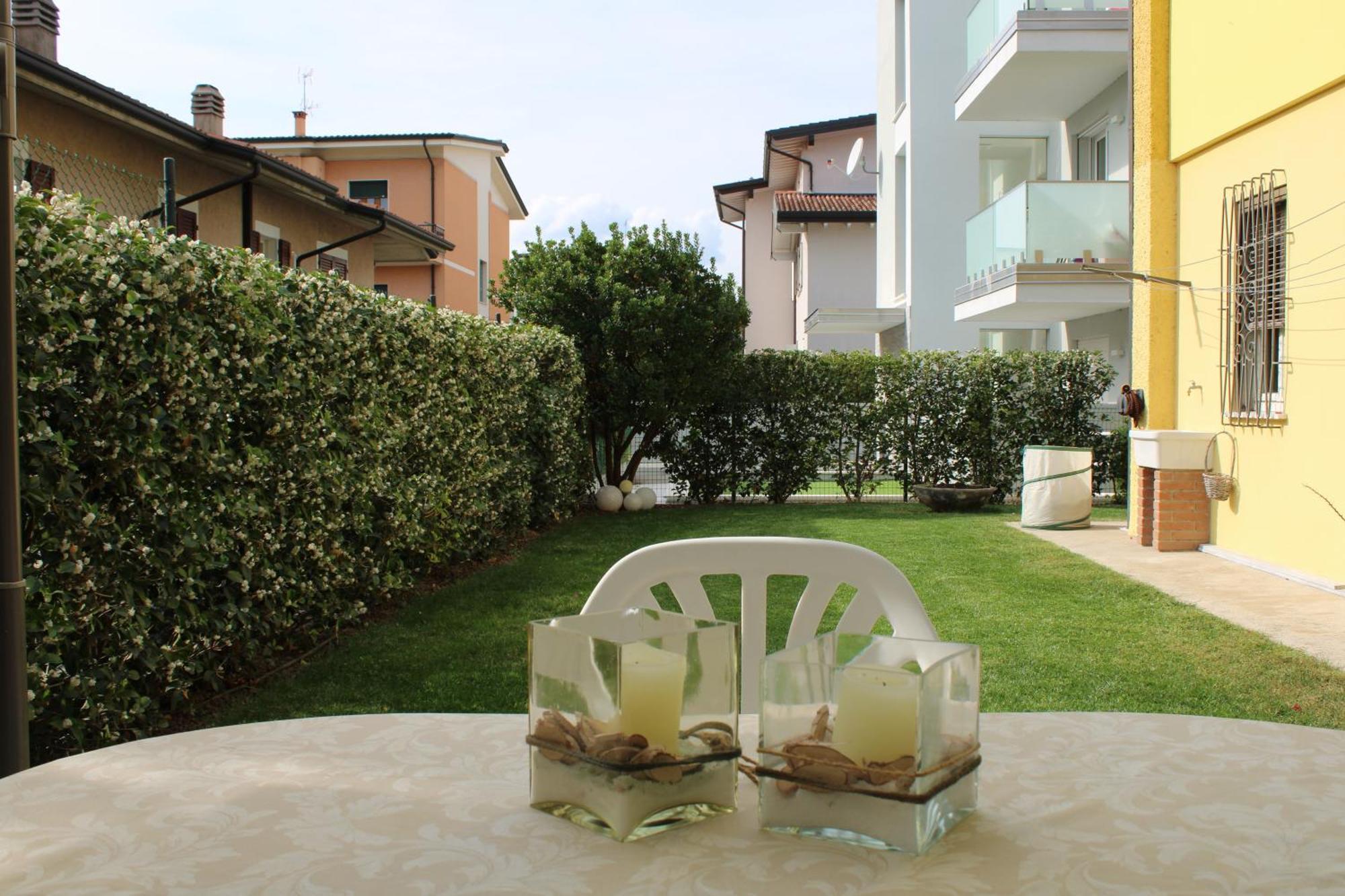Casa Sivori Sul Lago Di Garda Con Ampio Giardino Desenzano del Garda Exterior photo